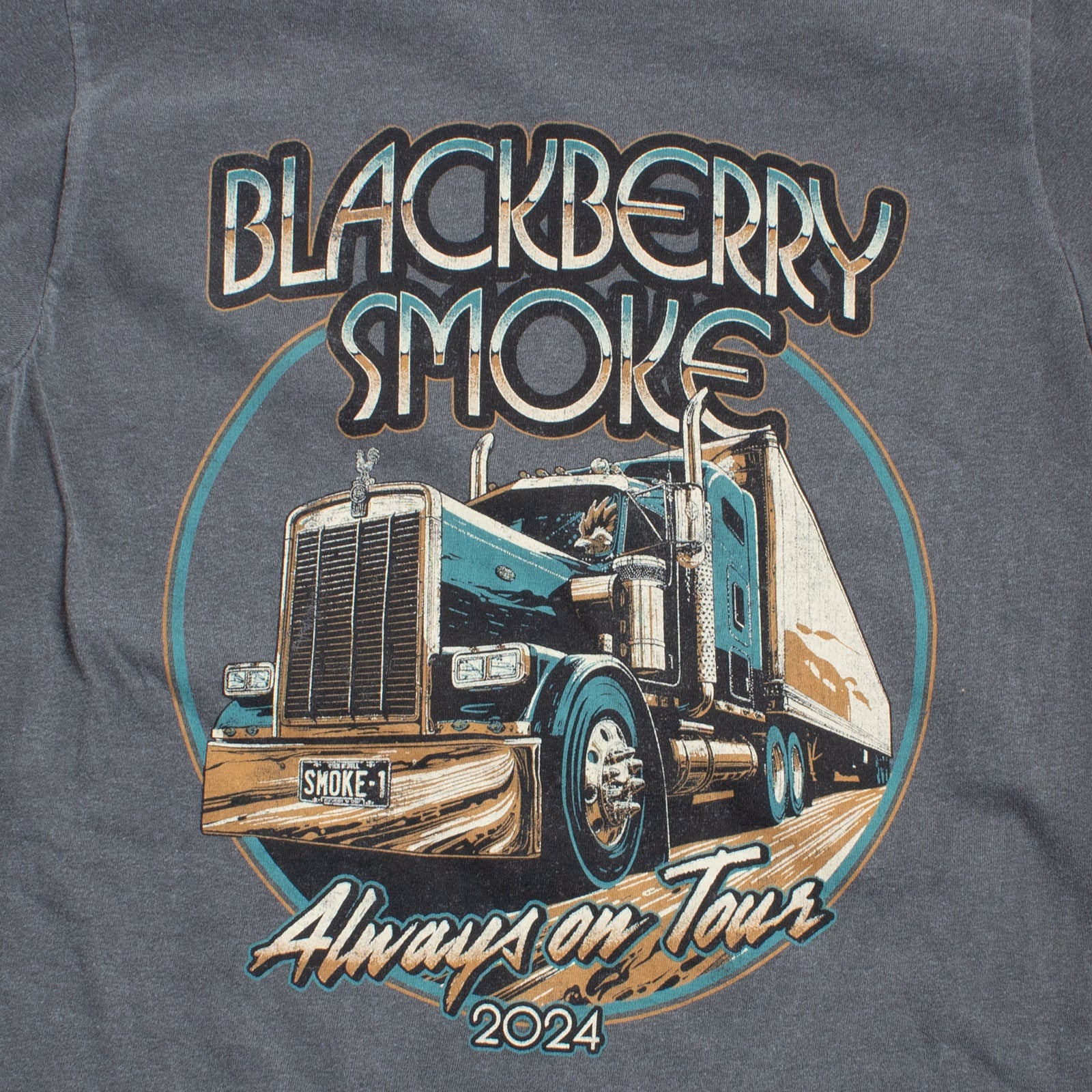 2024 Rooster At The Wheel Tour Tee Blackberry Smoke   B 61dd172f 040e 492b Ae46 Ecb5ccc82da4 